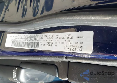 2015 Jeep Grand Cherokee Overland z USA, uszkodzony, nr VIN 1C4RJFCG9FC150292